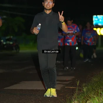 Runner Photo 6041117