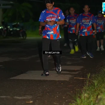 Runner Photo 6041124