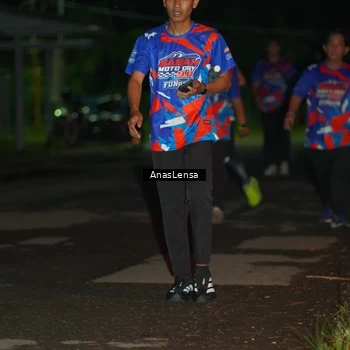 Runner Photo 6041125
