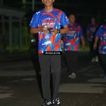 Runner Photo 6041137