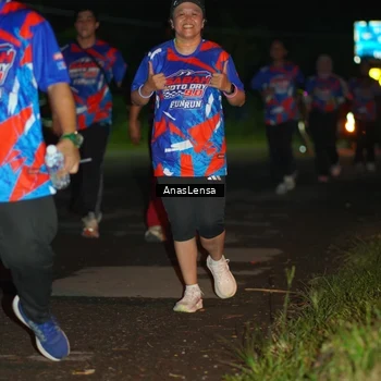 Runner Photo 6041142