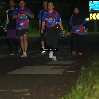 Runner Photo 6041176