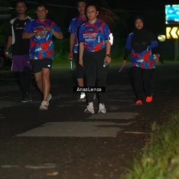 Runner Photo 6041178