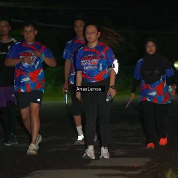 Runner Photo 6041179