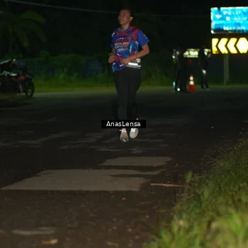 Runner Photo 6041181