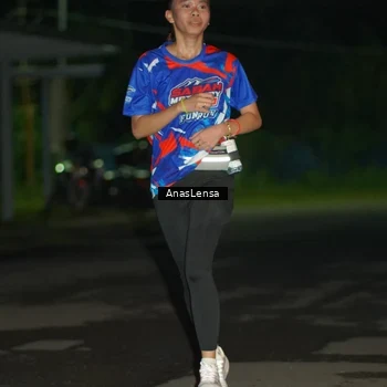Runner Photo 6041186