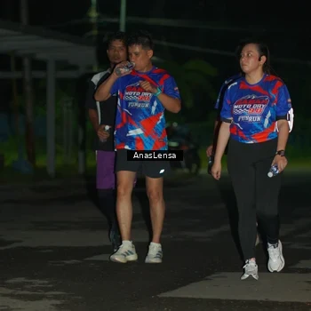Runner Photo 6041188