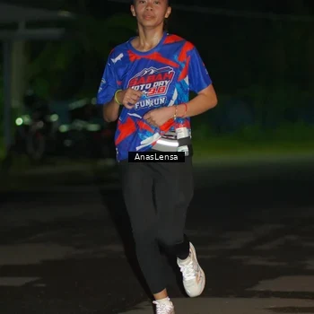 Runner Photo 6041191