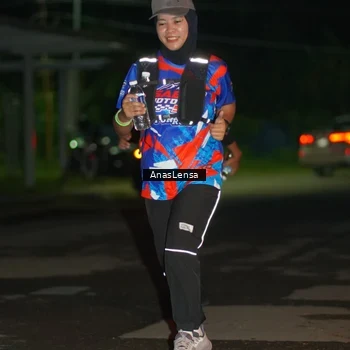Runner Photo 6041212