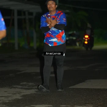 Runner Photo 6041234