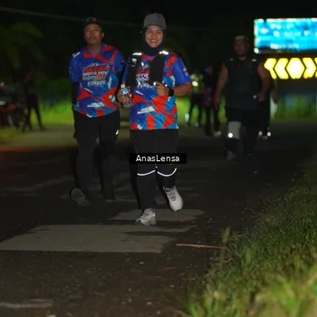 Runner Photo 6041236
