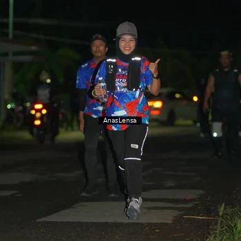 Runner Photo 6041240