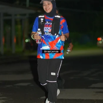 Runner Photo 6041244