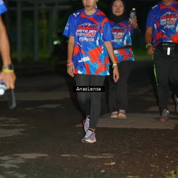 Runner Photo 6041256