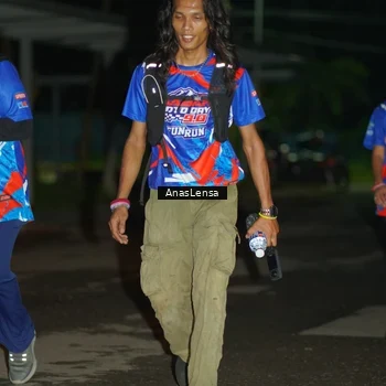 Runner Photo 6041257