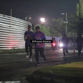 Runner Photo 6041293