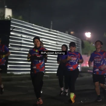 Runner Photo 6041316