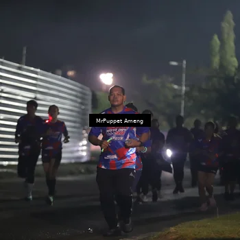 Runner Photo 6041325