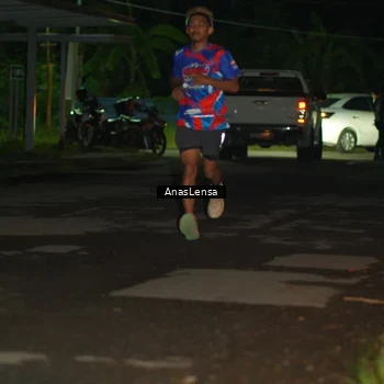 Runner Photo 6041330