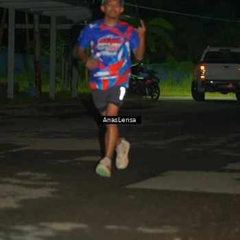 Runner Photo 6041341