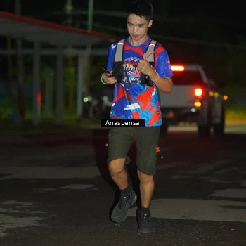 Runner Photo 6041348