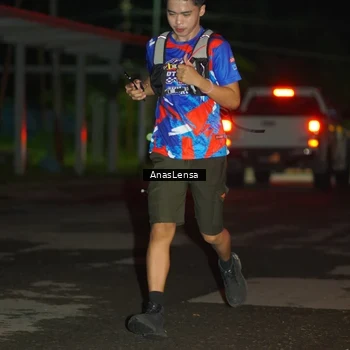 Runner Photo 6041358