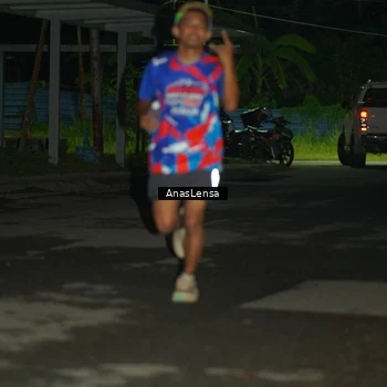 Runner Photo 6041496