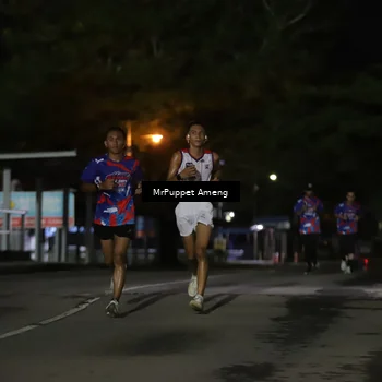 Runner Photo 6041654
