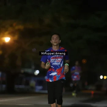 Runner Photo 6041680