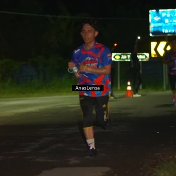 Runner Photo 6041702