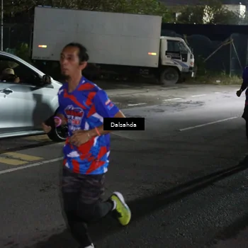 Runner Photo 6041716