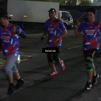 Runner Photo 6041774