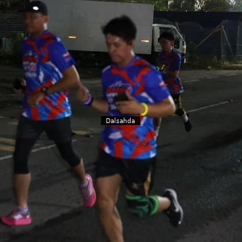 Runner Photo 6041778