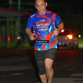 Runner Photo 6041787