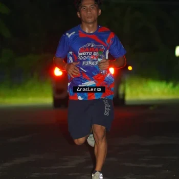 Runner Photo 6041794