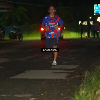 Runner Photo 6041800