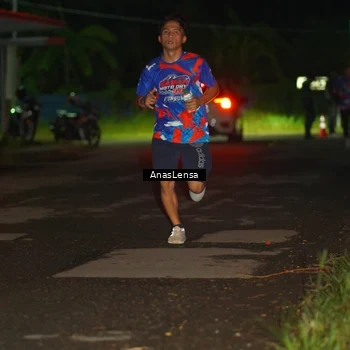 Runner Photo 6041814