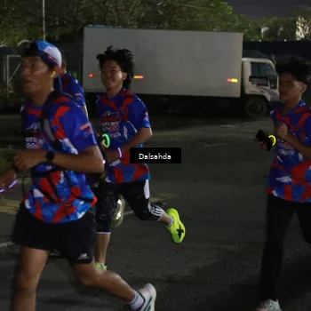 Runner Photo 6041833