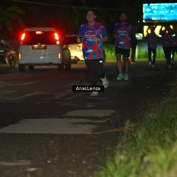 Runner Photo 6041885