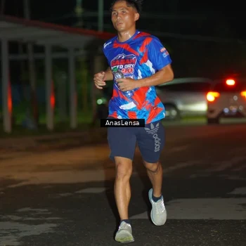 Runner Photo 6041898