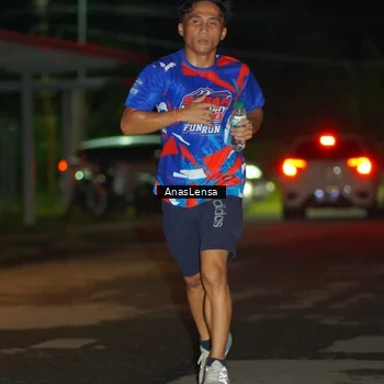 Runner Photo 6041900
