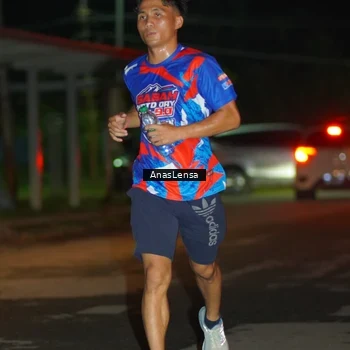 Runner Photo 6041904