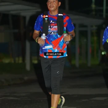 Runner Photo 6041939