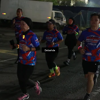 Runner Photo 6042033