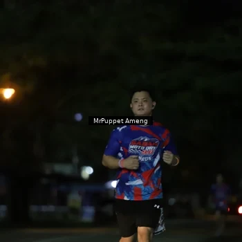Runner Photo 6042069