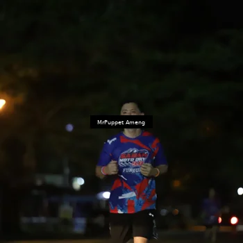 Runner Photo 6042073
