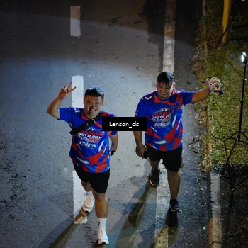 Runner Photo 6042112