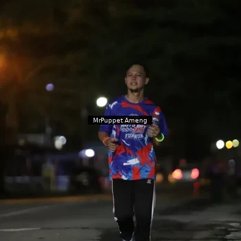 Runner Photo 6042119