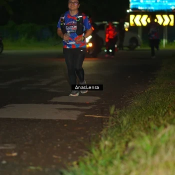 Runner Photo 6042160