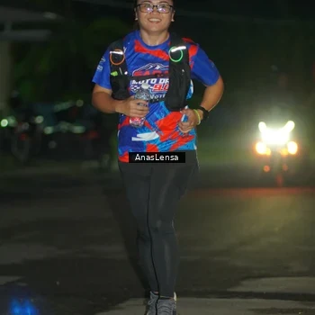 Runner Photo 6042171